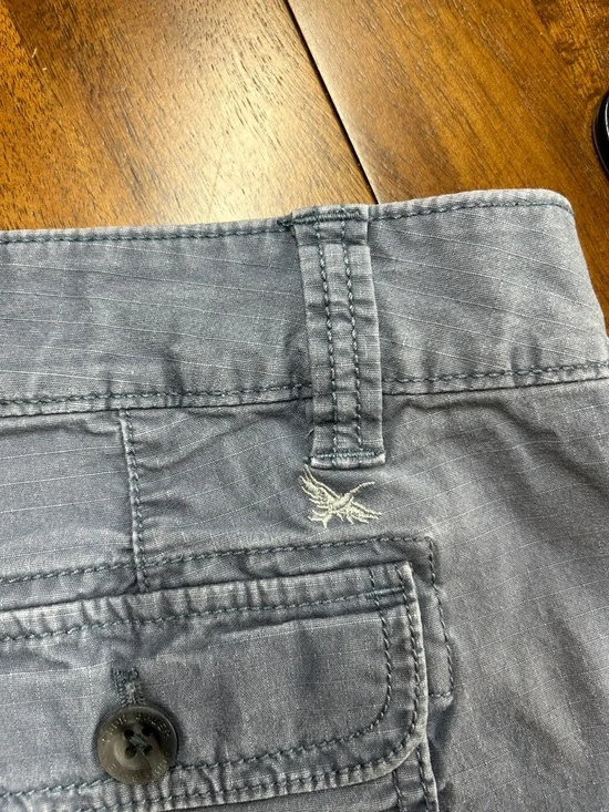 Faded Blue Eddie Bauer Casual Capris Pants - Picture 9 of 9